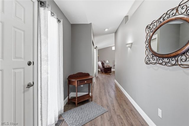 32933 Woodspring Circle, North Ridgeville, OH 44039