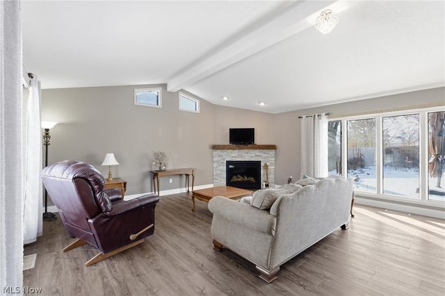 32933 Woodspring Circle, North Ridgeville, OH 44039