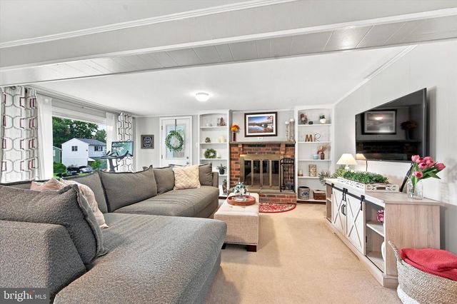 321 SUMMIT RD, Media, PA 19063