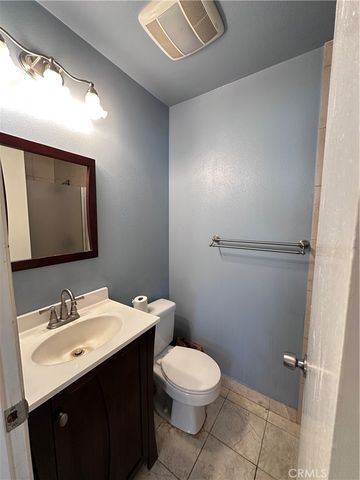 586 Diamond Court, Upland, CA 91786