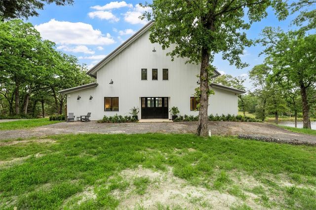 18404 County Road 264, Oakwood, TX 75855