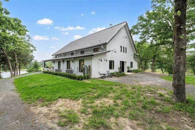18404 County Road 264, Oakwood, TX 75855
