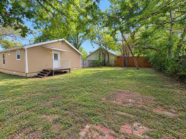 1203 N College Street, Mckinney, TX 75069