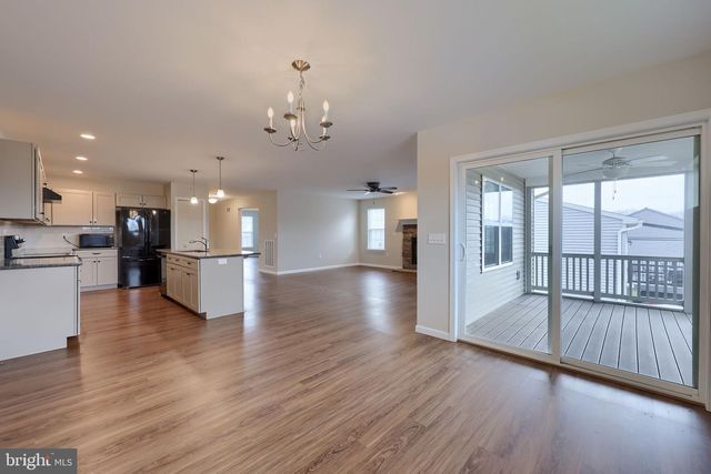 943 SNAPDRAGON CT, Lebanon, PA 17046