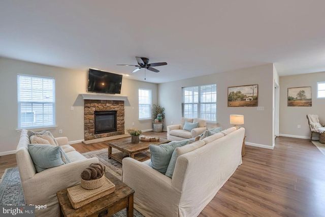 943 SNAPDRAGON CT, Lebanon, PA 17046