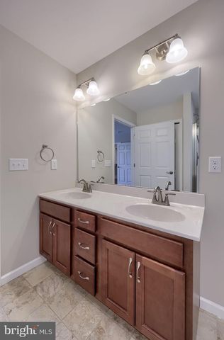 943 SNAPDRAGON CT, Lebanon, PA 17046