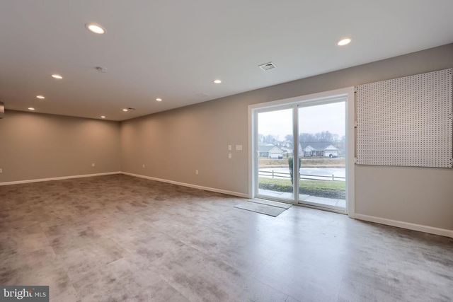 943 SNAPDRAGON CT, Lebanon, PA 17046