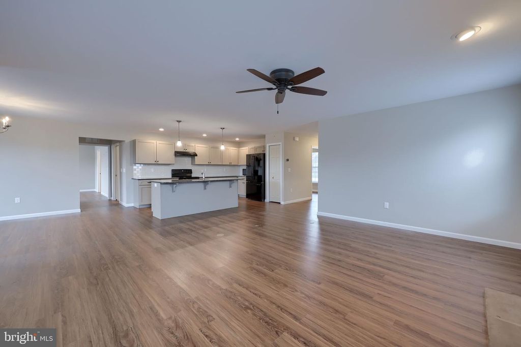 Image 22 of property listing at 943 SNAPDRAGON CT, Lebanon, PA 17046