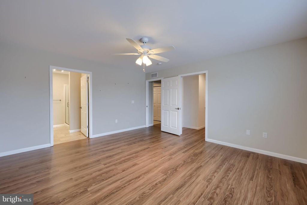 Image 27 of property listing at 943 SNAPDRAGON CT, Lebanon, PA 17046