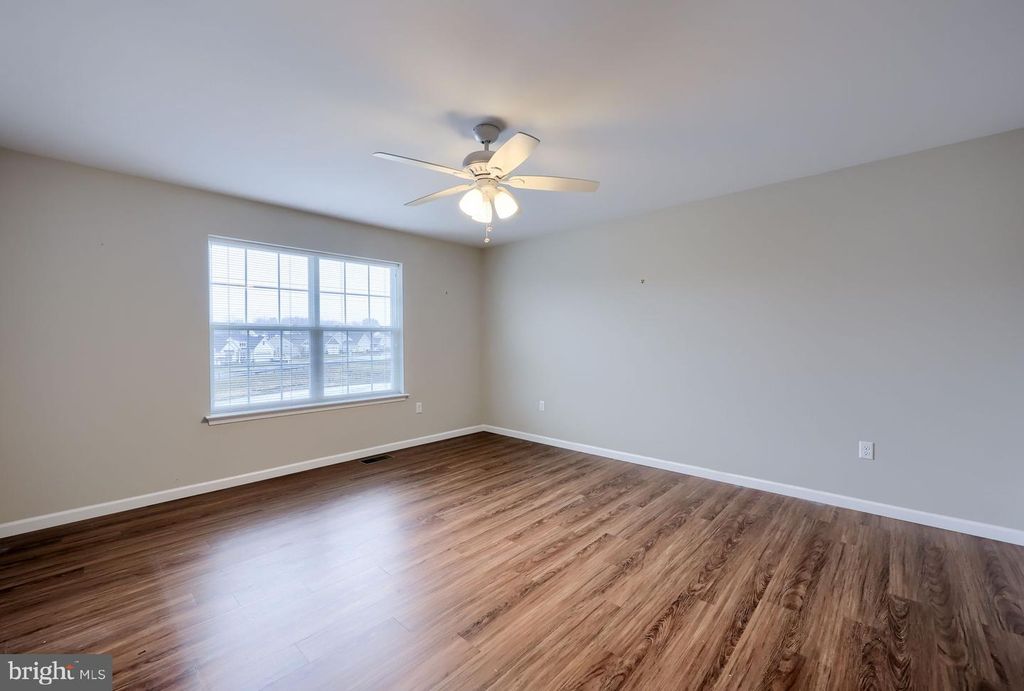 Image 28 of property listing at 943 SNAPDRAGON CT, Lebanon, PA 17046