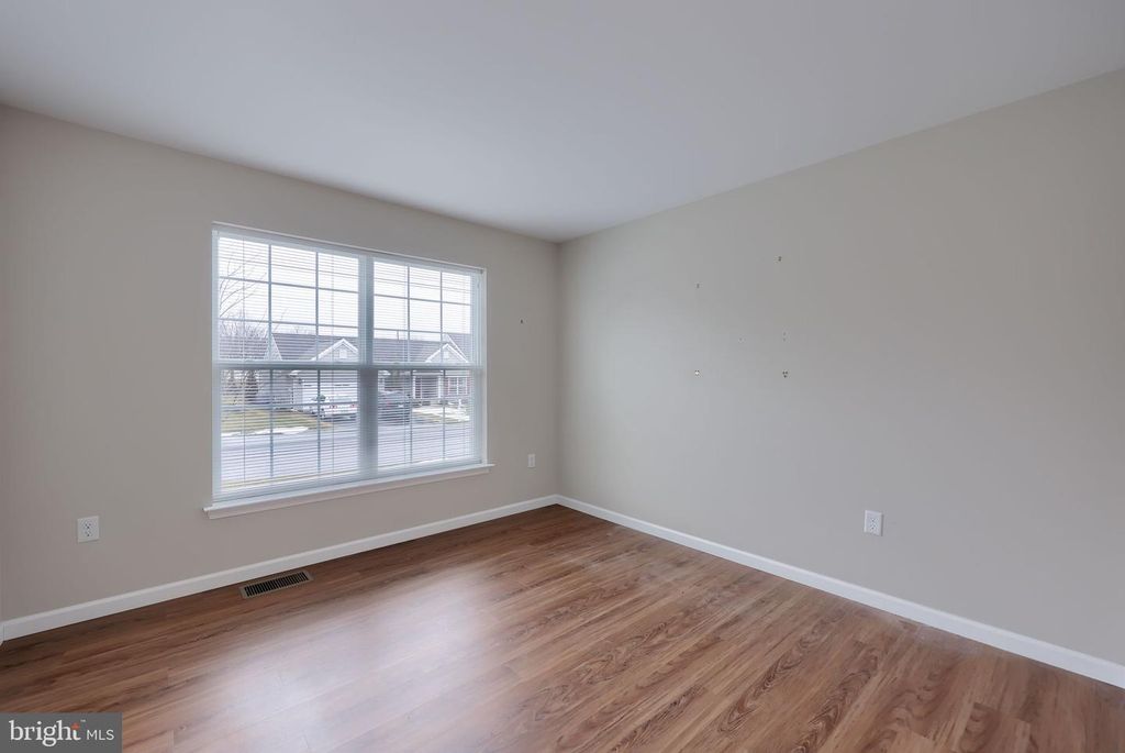 Image 35 of property listing at 943 SNAPDRAGON CT, Lebanon, PA 17046