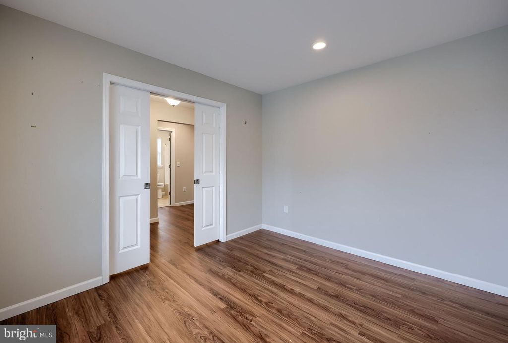 Image 39 of property listing at 943 SNAPDRAGON CT, Lebanon, PA 17046