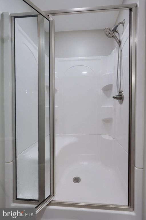 Image 47 of property listing at 943 SNAPDRAGON CT, Lebanon, PA 17046