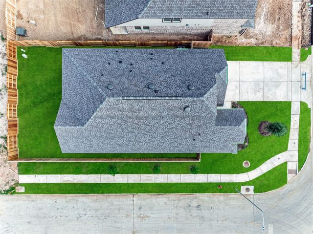 29326 Meadowcreek Hill Drive, Waller, TX 77484