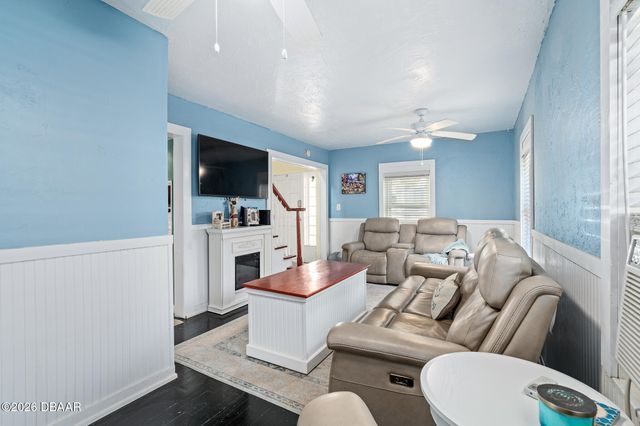 129 S Wild Olive Avenue, Daytona Beach, FL 32118