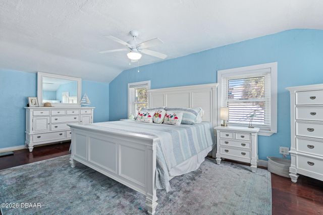 129 S Wild Olive Avenue, Daytona Beach, FL 32118