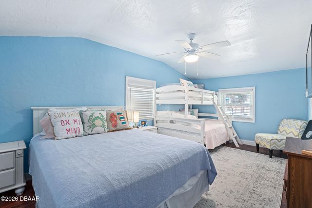 129 S Wild Olive Avenue, Daytona Beach, FL 32118