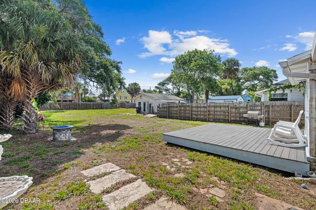 129 S Wild Olive Avenue, Daytona Beach, FL 32118