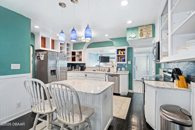 129 S Wild Olive Avenue, Daytona Beach, FL 32118