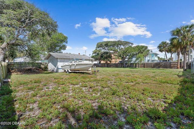 129 S Wild Olive Avenue, Daytona Beach, FL 32118