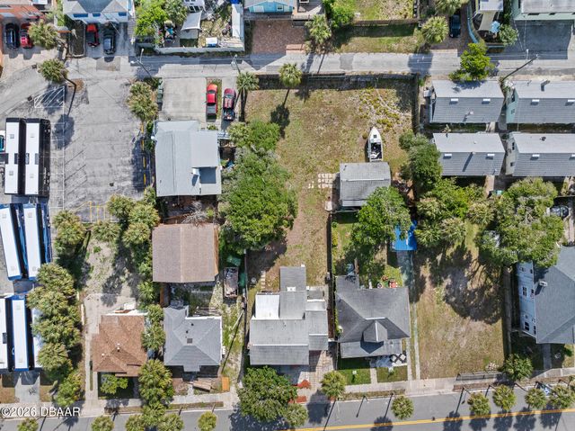 129 S Wild Olive Avenue, Daytona Beach, FL 32118