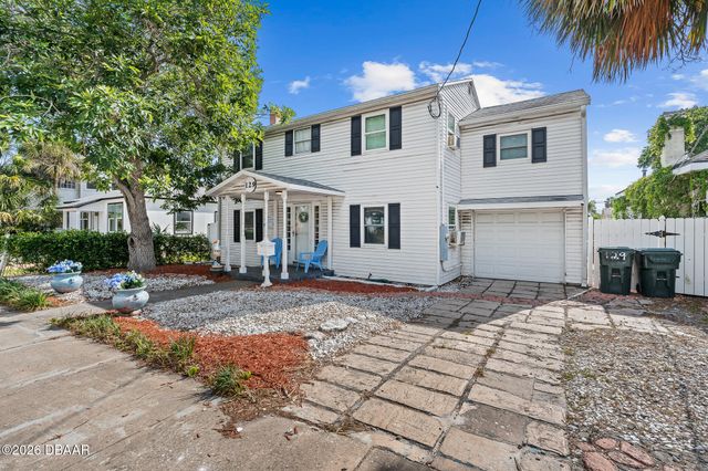129 S Wild Olive Avenue, Daytona Beach, FL 32118