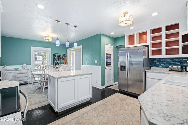 129 S Wild Olive Avenue, Daytona Beach, FL 32118