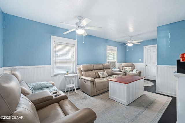 129 S Wild Olive Avenue, Daytona Beach, FL 32118