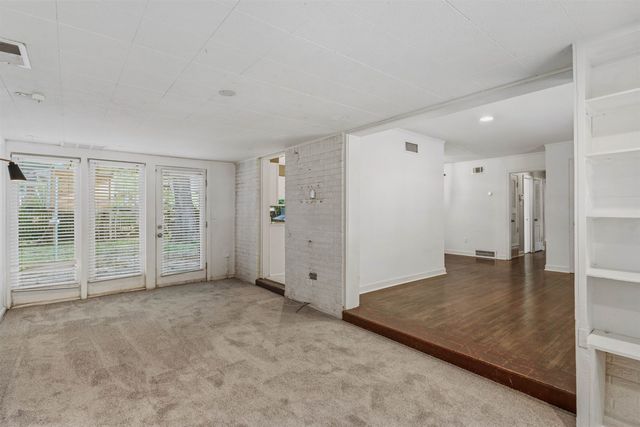 5047 EDENSHIRE AVE, Memphis, TN 38117