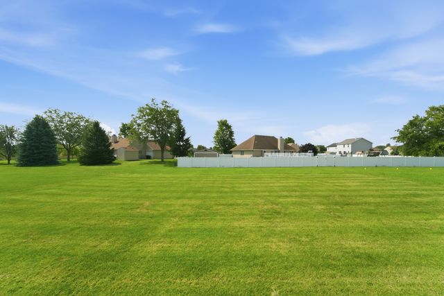 526 Gipp Drive, Manteno, IL 60950