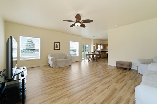 526 Gipp Drive, Manteno, IL 60950