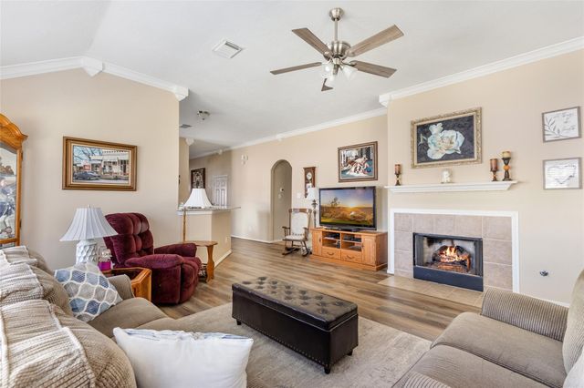 7006 Garnet Hill Lane, Humble, TX 77346