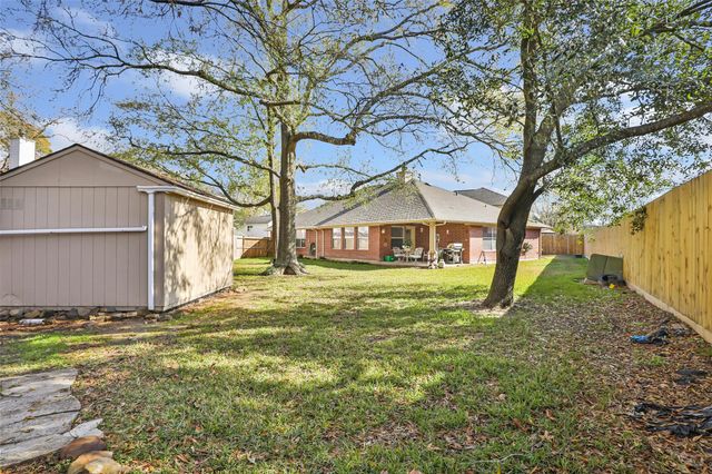 7006 Garnet Hill Lane, Humble, TX 77346