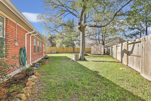 7006 Garnet Hill Lane, Humble, TX 77346