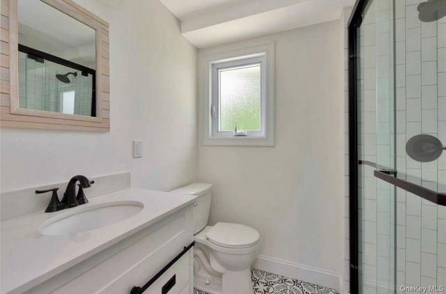 10 Evelyn Drive, Bethpage, NY 11714