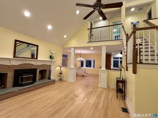 455 Chesterfield Road, Montville, CT 06370