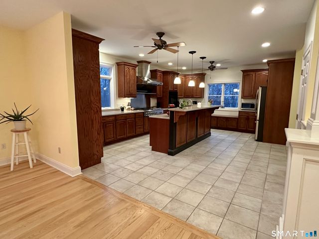 455 Chesterfield Road, Montville, CT 06370