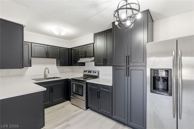 615 South Royal Crest Circle 13, Las Vegas, NV 89169