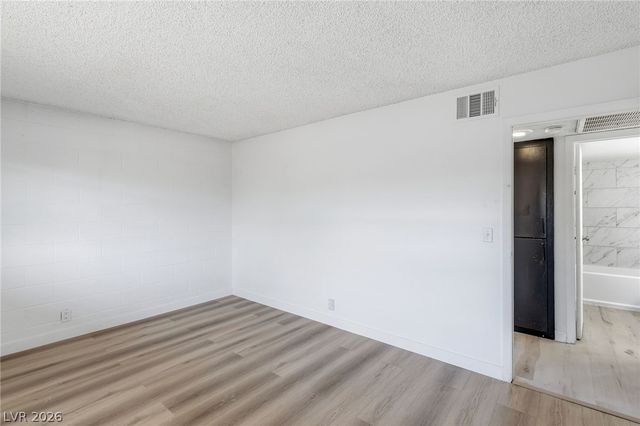 615 South Royal Crest Circle 13, Las Vegas, NV 89169