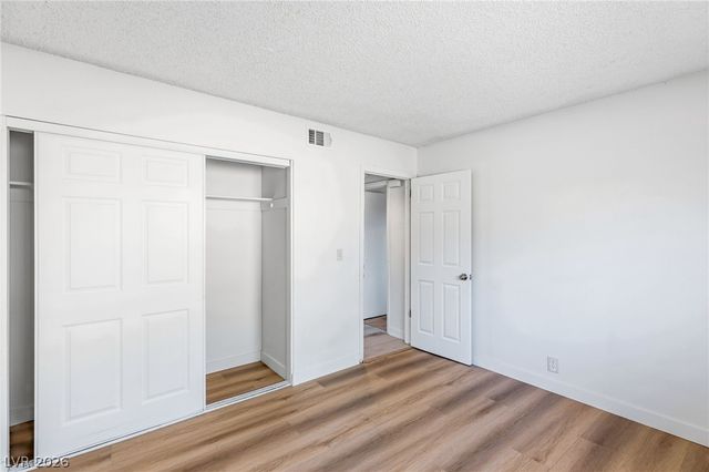 615 South Royal Crest Circle 13, Las Vegas, NV 89169