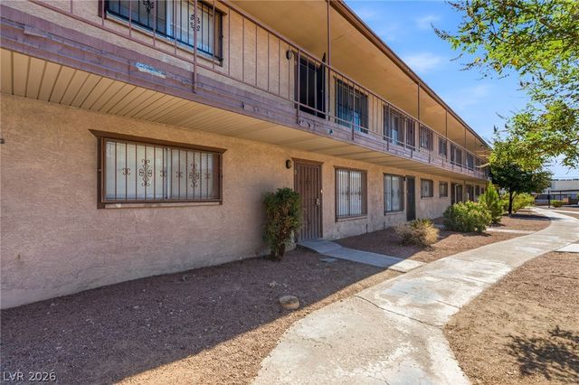 615 South Royal Crest Circle 13, Las Vegas, NV 89169
