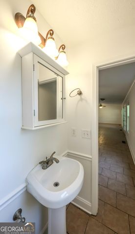 327 Lakeridge Drive, Temple, GA 30179
