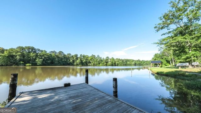 327 Lakeridge Drive, Temple, GA 30179