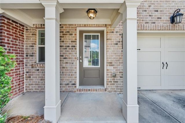 211 Mahone Drive, Lilburn, GA 30047