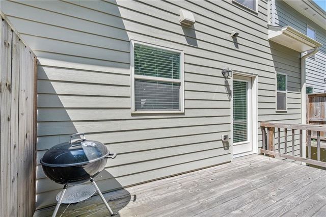 211 Mahone Drive, Lilburn, GA 30047