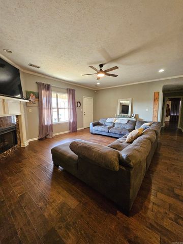 19 Alfred Cove, Conway, AR 72034