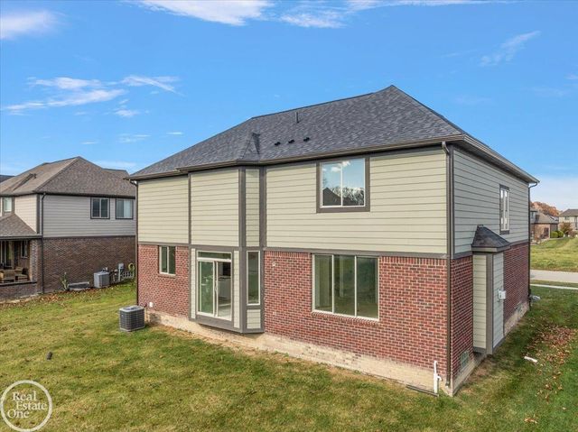 22138 Grove Drive, Macomb Twp, MI 48042