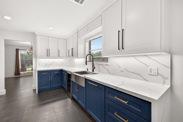 5252 Pinewood Terrace, Katy, TX 77493