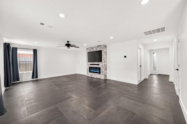 5252 Pinewood Terrace, Katy, TX 77493