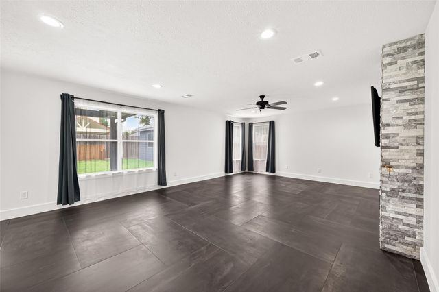 5252 Pinewood Terrace, Katy, TX 77493